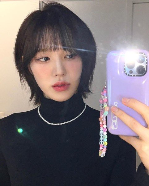PopBase's tweet photo. Red Velvet's Wendy debuts new haircut. https://t.co/bVkjlte01r