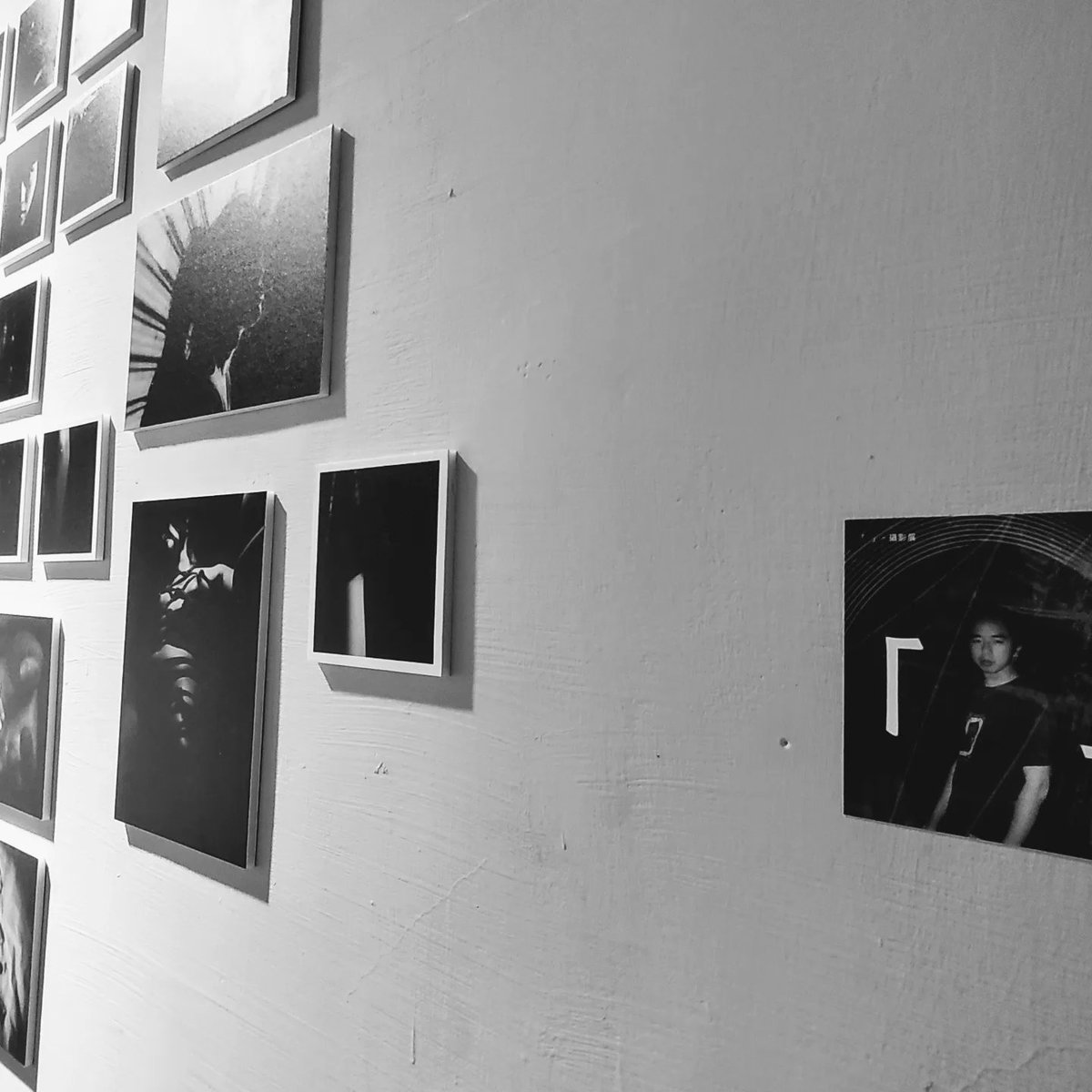 TOM588588's tweet photo. 本店的第四場展覽會，歡迎各位參觀。
阿政的「 」。攝影展
展覽日期：2022/12/16-2023/02/05
展覽時間：24H
展覽地點：高雄市鹽埕區大勇路187號（大勇情緒販賣所） https://t.co/Ybc7O3AlMs