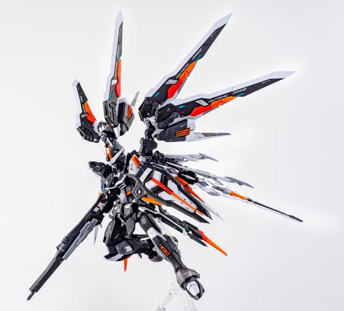 「ジャスティスガンダム・オリジナルカスタム」近々ヤフオク出品予定です!ご興味ありましたらよろしくお願い致します 