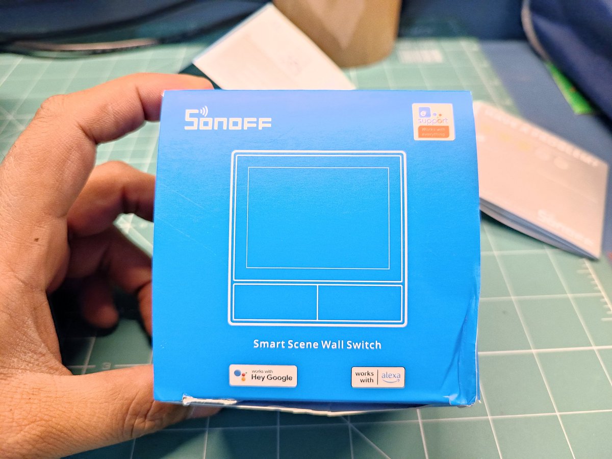 aggarwal_pallav's tweet photo. #Teardown of #Sonoff NSPanel Smart Switch
Large tft display(custom screens/controls)
2x Ac Switch
WiFi
#emeddedsystems #homeautomation #esp32 https://t.co/gYjGpF5OV9