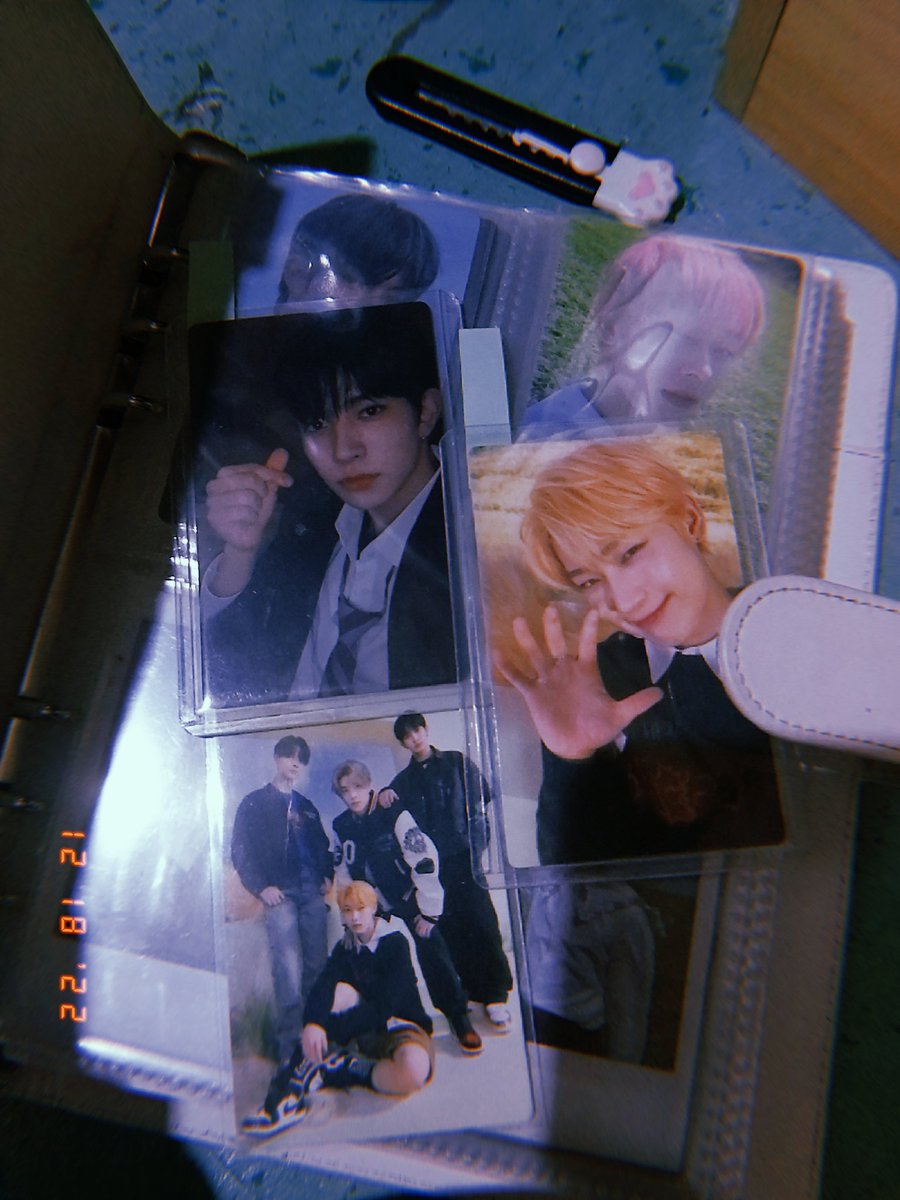 addicTINEE's tweet photo. Teka commerciaaaaaal sa SVT announcement 😭😭😭 finalllyyyy my hee unif and sunranghae umuwi naaaaaaaaaaaaa thankyouuu sa super smooth transaction @03hsnlvr and for selling ng tingi akala ko magging totga ko nanaman palagi kaseng mga nakaset 😭😭🤍 https://t.co/nKE6d0qWT3