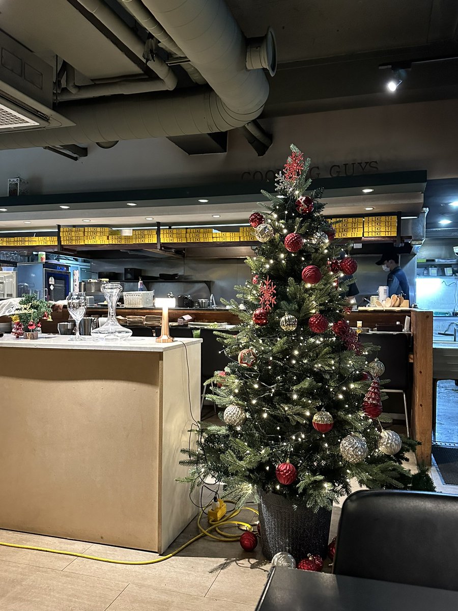 여름 tweet media