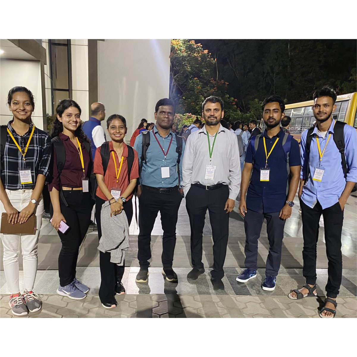 Disha__dak's tweet photo. Attended the International conference on virus evolution,infection and disease control 2022 held by the University of Hyderabad. It was a wonderful and enlightening experience.@keshu_VRimmCh @SanchitaMishr20 @subhamd30623079 https://t.co/vPpU1jD1bT