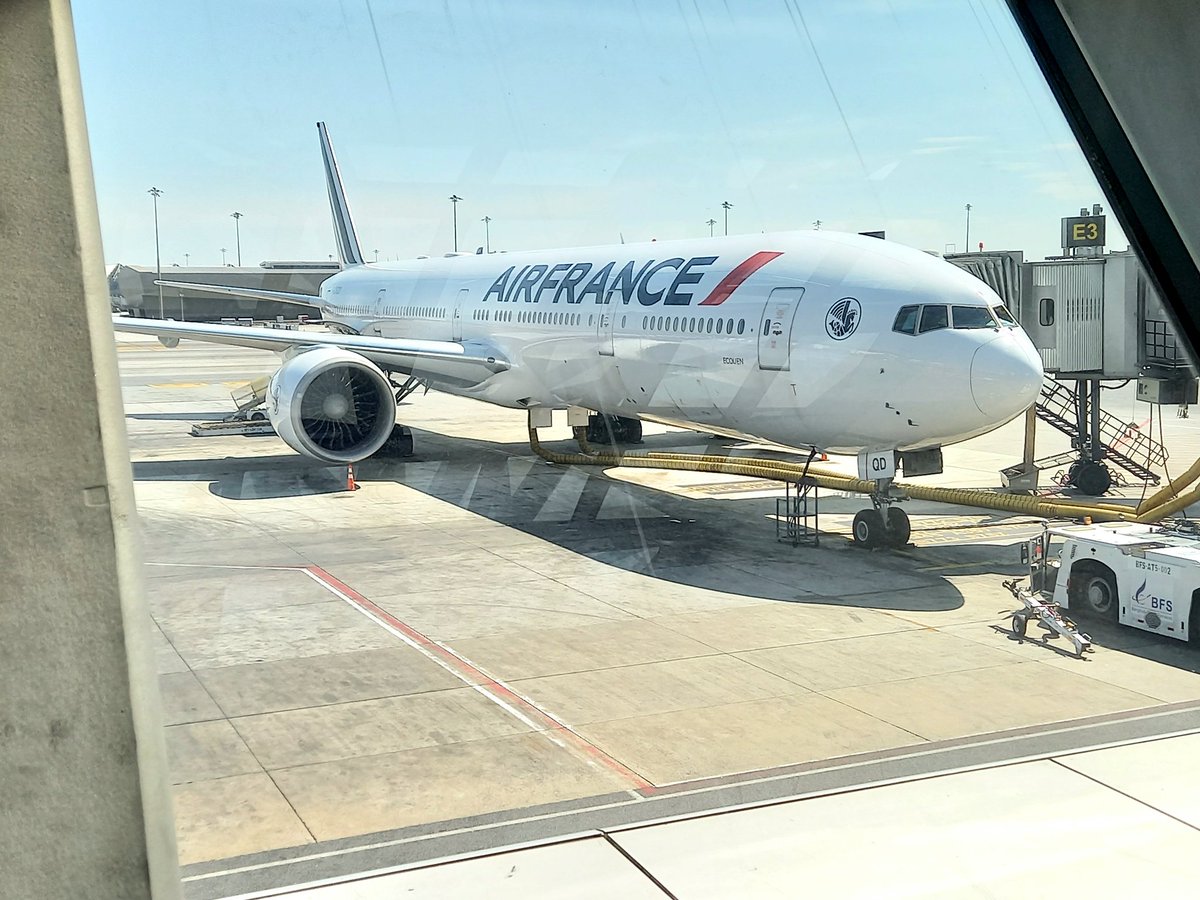 marcleflour's tweet photo. @boeing 777-200 F-GSQD Ecouen
Vol #af165 BKK CDG
@airfrance #airfrance #fgsqd #ecouen #b777  #boeing777 #AvGeek #bonvol https://t.co/UlTWQt4sRv