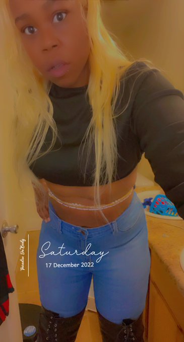 1 pic. #BigBootyEbonyBBWs #follobackforfolloback #bbw #LikeShareSubscribe #TrendingNowSatNite #Trending