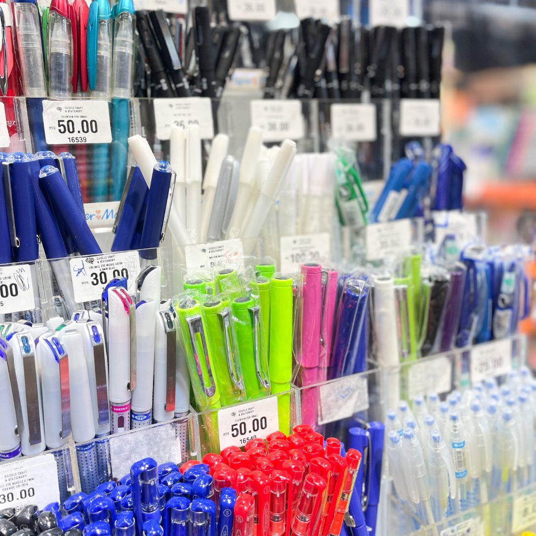 doodlemv's tweet photo. Drop by our store and browse through any stationery essentials that you may need to pick up for the week! 📒✏️🛍️

#HowDoYouDoodle https://t.co/3Fiz3BzwT8