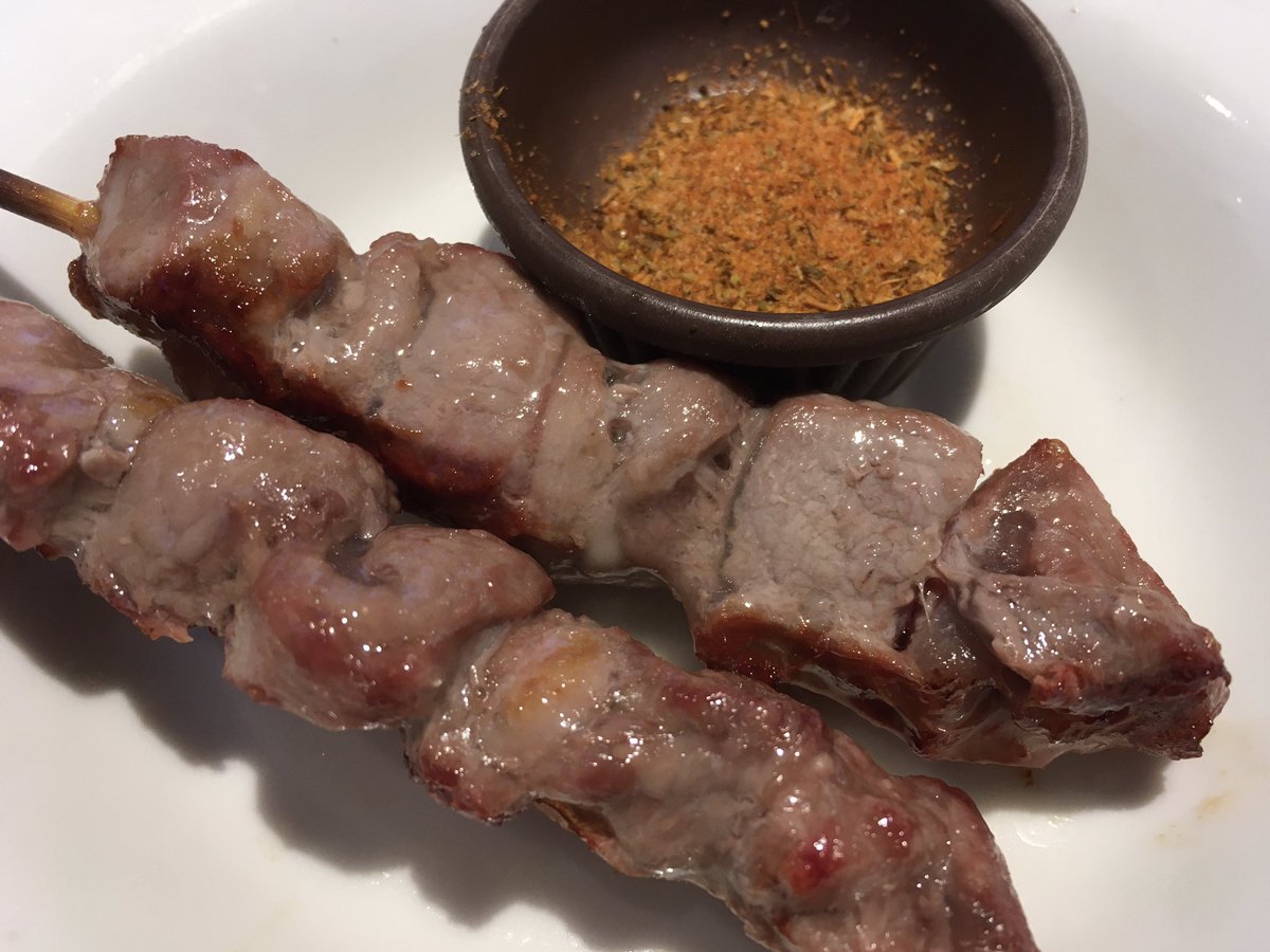 rockn_ftcr's tweet photo. ラムの串焼きあるやん。
やみつきスパイス美味しい。
#AA02
#サイゼリヤ
#アロスティチーニ https://t.co/qDPz4kESVV
