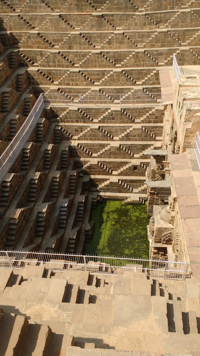 zenrainman's tweet photo. The deepest stepwell in India perhaps. #groundwater https://t.co/horRHRXIja
