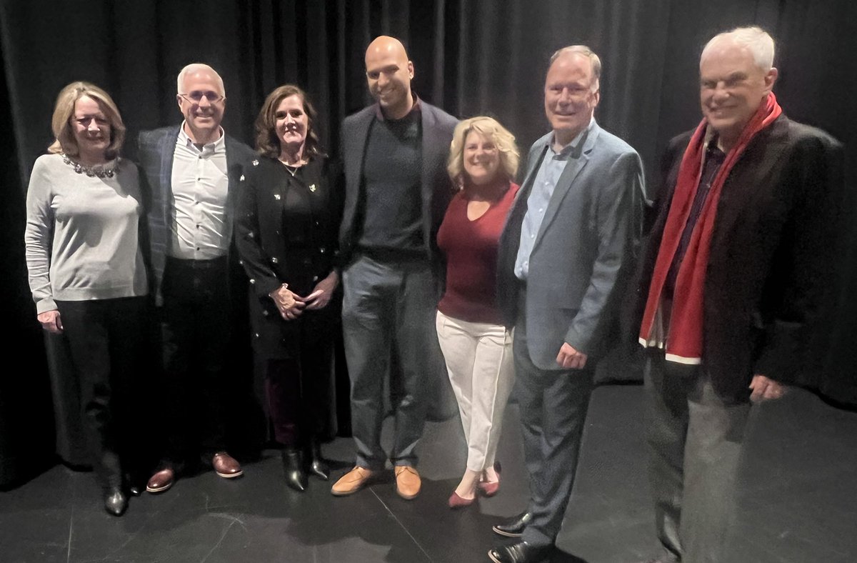 #pmjtour Postmodern Jukebox at <a href="/ZoellnerArts/">Zoellner Arts Center</a> was outstanding!