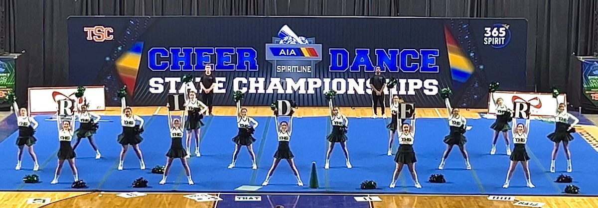 YoungkerCheer's tweet photo. Fourth at AIA Game Day state! So proud of this program and how far it’s come 💚 #i3ty2faw https://t.co/eNRRsnT0tb