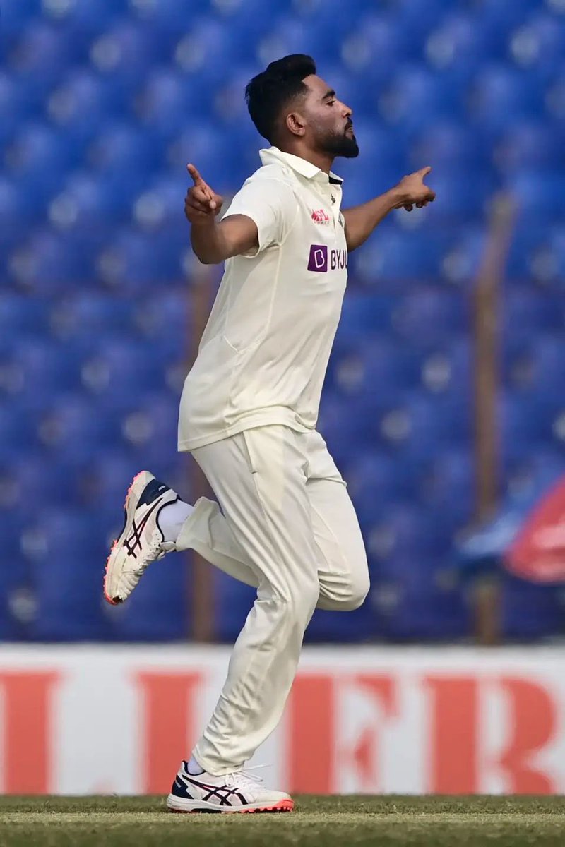 mdsirajofficial's tweet photo. A good win to start the series. Onto the next one 🇮🇳💪 @BCCI https://t.co/fB6wfudZwB