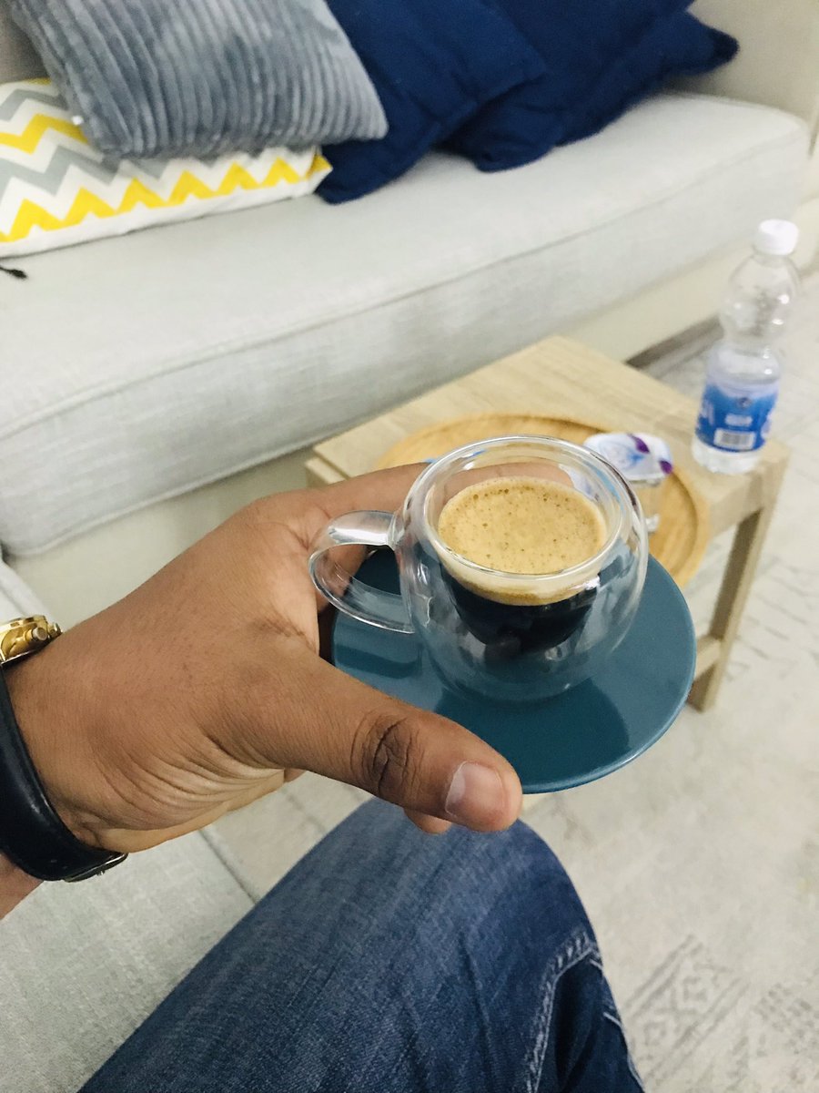 صباح الخير. 🌺🌱
للذين لا يتغيرصفاء قلوبهم مهما تغيرت الأزمان والاحداث
صباح الخير للذين يوزعون ورد الامل بأيديهم وإن كانت أقدامهم تدوس شوك_الخذلان
  صباح الخير ..
لكل من استيقظ وقلبه لا يحمل إلا الحب والاحترام والخير لمن حوله ..
صباح النعم الجميلة من الله .. 🖤