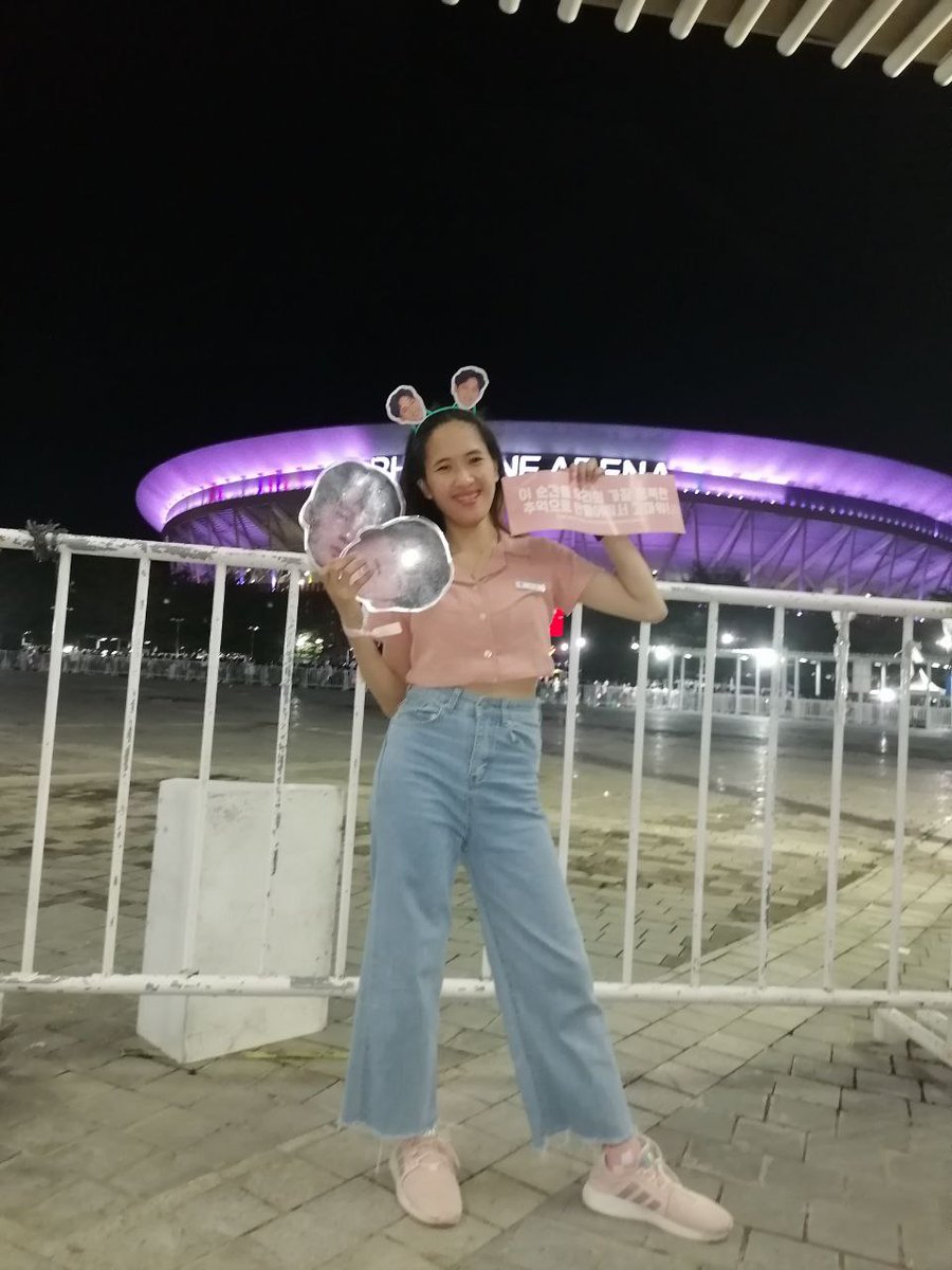 patchottyyy's tweet photo. see you again next year, my true love 💕
It's a blast last night!!! Worth the pagod, puyat and paos 💎 mahal na mahal ko kayo 💗

ps. thank you sa mga nagpahiram ng caratbong 💎💗 https://t.co/jxDOLr6VTB