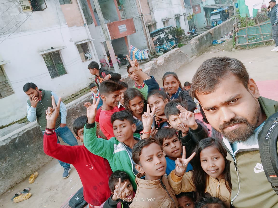 utthanbasti's tweet photo. It's not a routine anymore, it has become a habit now. Great commitment.👏
Well done boys👍👍
#Utthanbasti
#MissionStudywithUtthan
@asushantsdubey @sdmjlbd @Ersurendradubey @sengarlive @PiyushDubey99 @divyanshudubeys @UPGovt @Dubeynitin0101 @EduMinOfIndia @dmbas_ https://t.co/XTkHQG6pNs