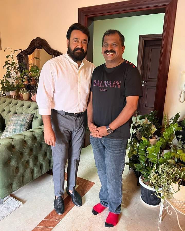 vyshak37649979's tweet photo. Good morning @Mohanlal #Mohanlal ❤❤❤ https://t.co/HkSP3uaRJH