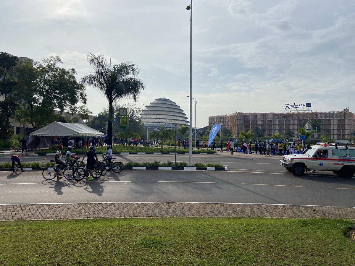rwanda_eroads's tweet photo. Don’t miss in @CityofKigali #CarFreeDay 

You can ride #kigali roads virtually.

Powered by @wahooRGT @wahoofitness https://t.co/C4jnmOsekO