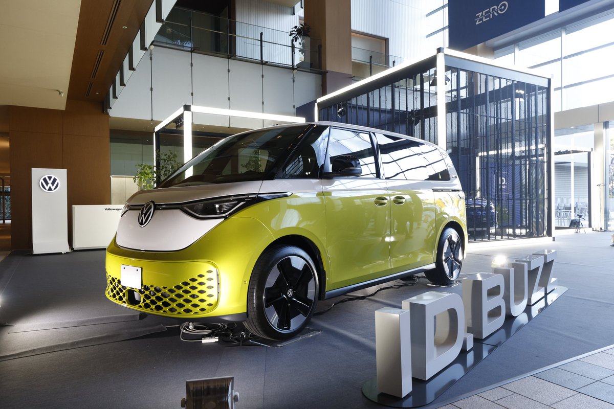 VW_JPN's tweet photo. EVになったワーゲンバス🚌
https://t.co/h9LgYYOd4K日本初展示✨
ぜひ会いに来てください♫
展示イベント詳細は👇
https://t.co/Kmkpgb2Raq
#ID4
#IDSQUARE
#IDSQ
#tokyomidtown
#電気自動車
#waytozero
#EV
#フォルクスワーゲン https://t.co/xkIVCXFH6Y