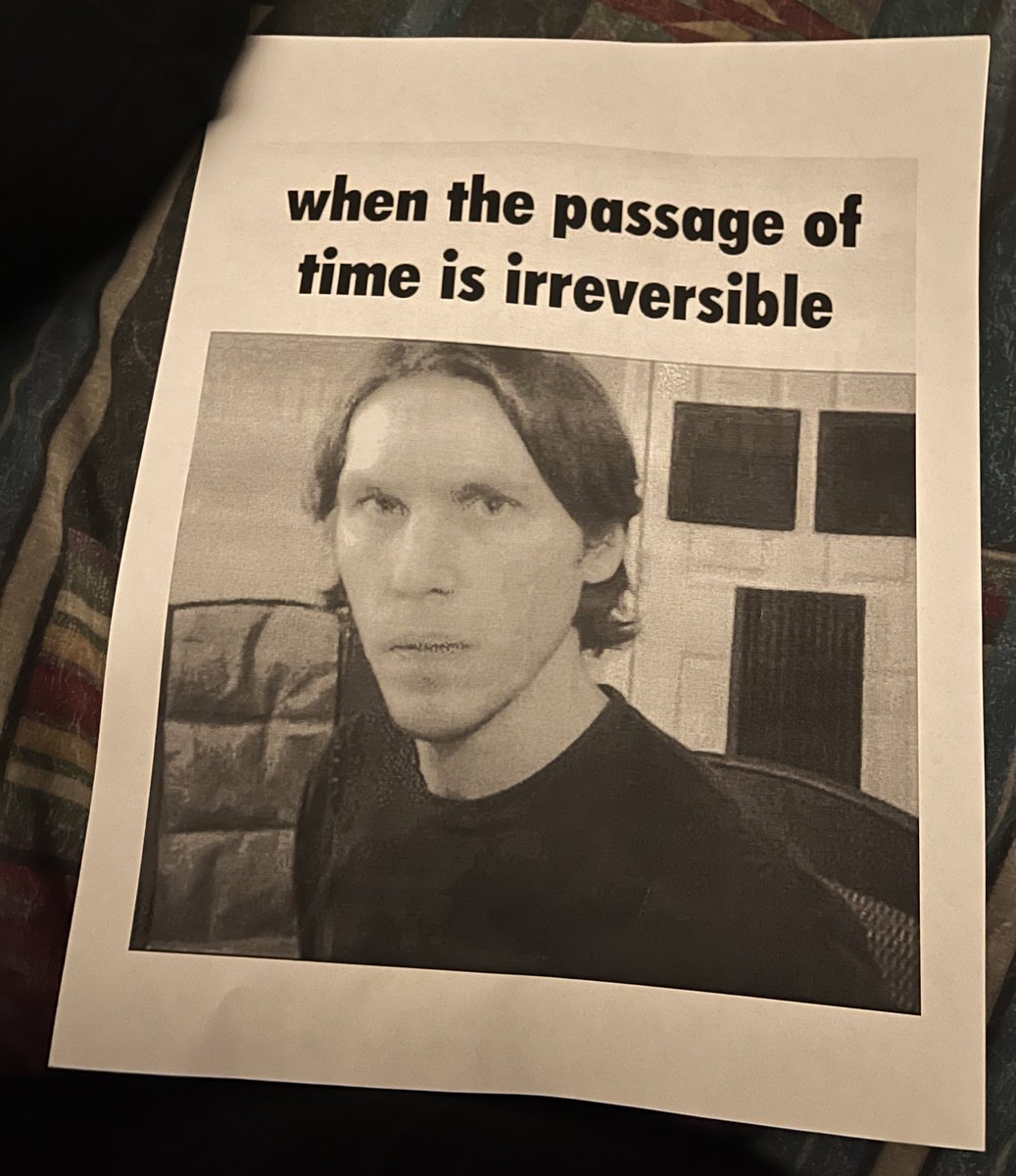 XxEMOGUTZxX's tweet photo. I want to just be left alone because my eye procedure hurts so bad that my birthday is pretty much trashed but of course my sister has to charge into my room and hand me this as soon as it hit midnight i stg she makes it impossible to seethe GEHHDSNND https://t.co/p9ZpWeRJPD