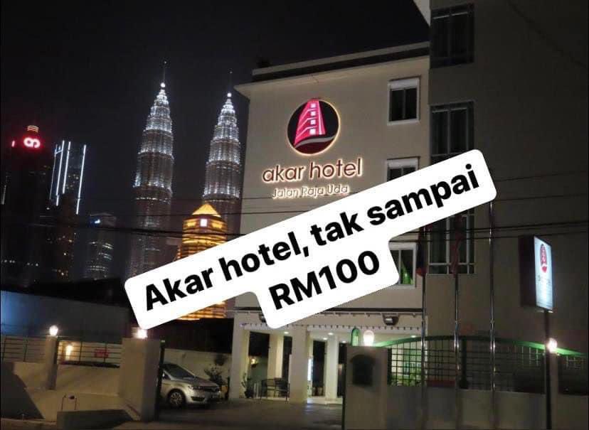 networks_local's tweet photo. Hotel paling selesa, view KLCC..tak sampai RM100, Kg Baru jer

Letih bershopping Jalan Tar,lepak makan Kg. Baru. Terus check in sini. Selesa yang amat, bersih. Siap ada basikal kalau nak jalan2 cari makan tau

Tengoklah harga dia kat sini : https://t.co/GDNfBDyeba https://t.co/qbnjaZq65m
