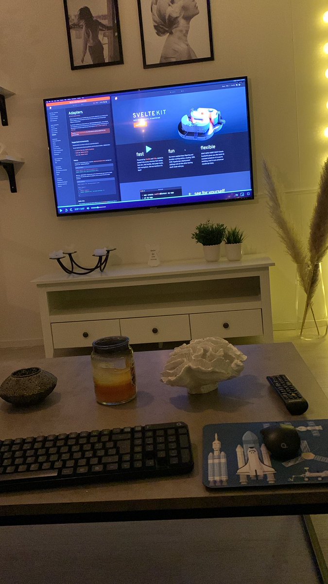 mrkarstrom's tweet photo. Wow!!
This is an amazing feeling 🤍

7:22 Sunday morning. Two hours before going anywhere.

Just got my brand new AWESOME SvelteKit course going at https://t.co/rX7xDnbRcy

I haven’t been this excited about a course before and now it’s finally here!

#javascript @sveltejs #webdev https://t.co/7CjDHyDCH1