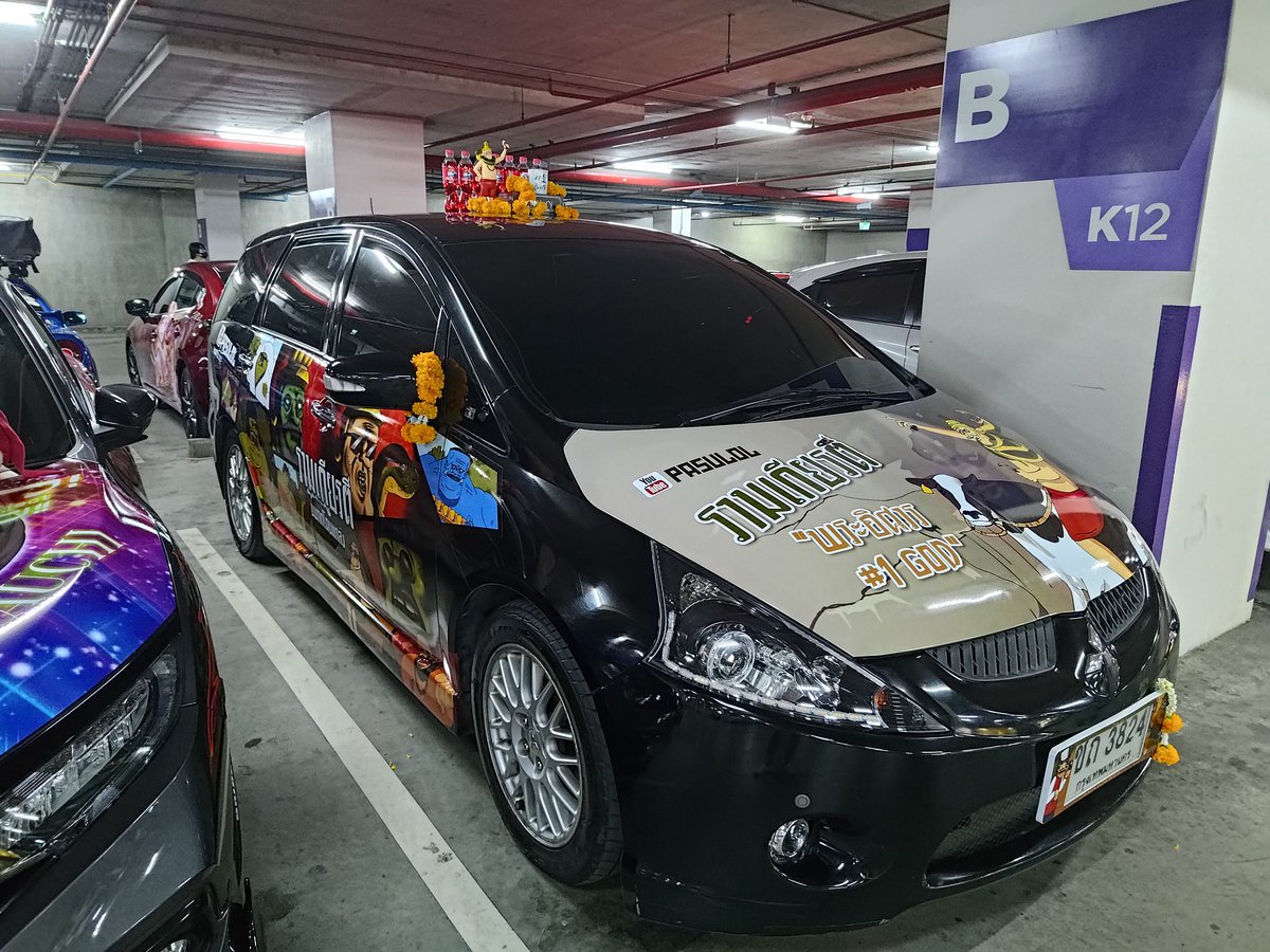 MayyTQ's tweet photo. ไม่เข้าใจทำไมคนไหว้รถฉันกันเยอะแยะ 
#SundayRidenDrive6th
#Itashaclubthailand 
#Itasha  
#痛車
#pasulol 
#รามเกียรติ์
#พระอิศวร https://t.co/p4NeD76Z1Q