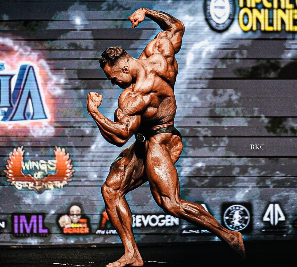 GenerationIron tweet picture
