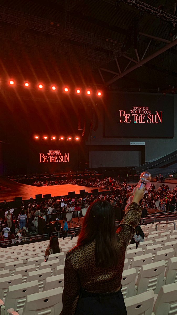 my first time meeting <a href="/pledis_17/">세븐틴(SEVENTEEN)</a> 🥺 thank you for giving me the best night of my lifeeeeeeee 🤍

#BeTheSuninBULACAN #BeTSinBULACAN