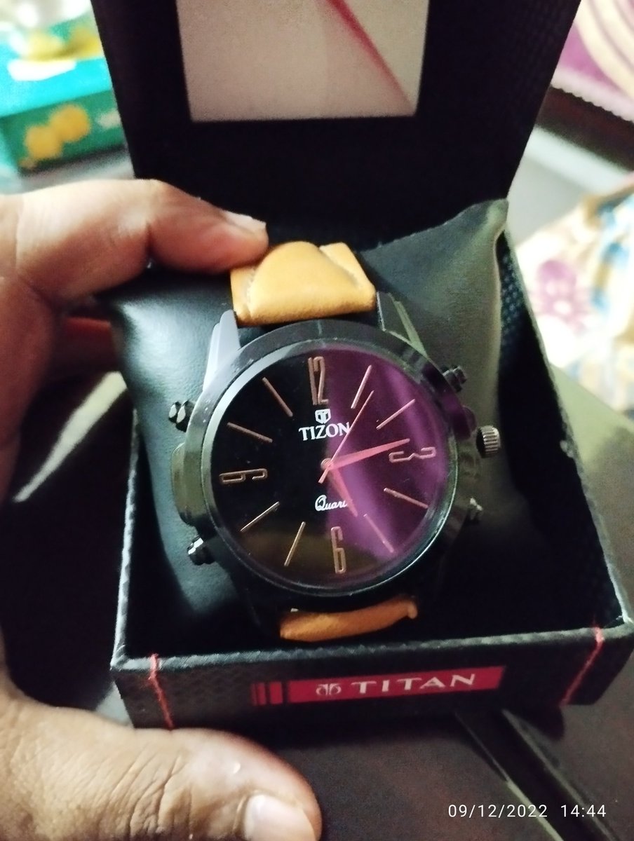 juzt_abhi's tweet photo. I ordered a Titan watch but got a local company watch. A week passed and still  they are not providing me any resolution. Don't order from flipkart. They deliver fake products and the after sale service is worst.
#Flipkart  #flipkartscam #fakeflipkart #flipkartsellers https://t.co/KjowNj42q4