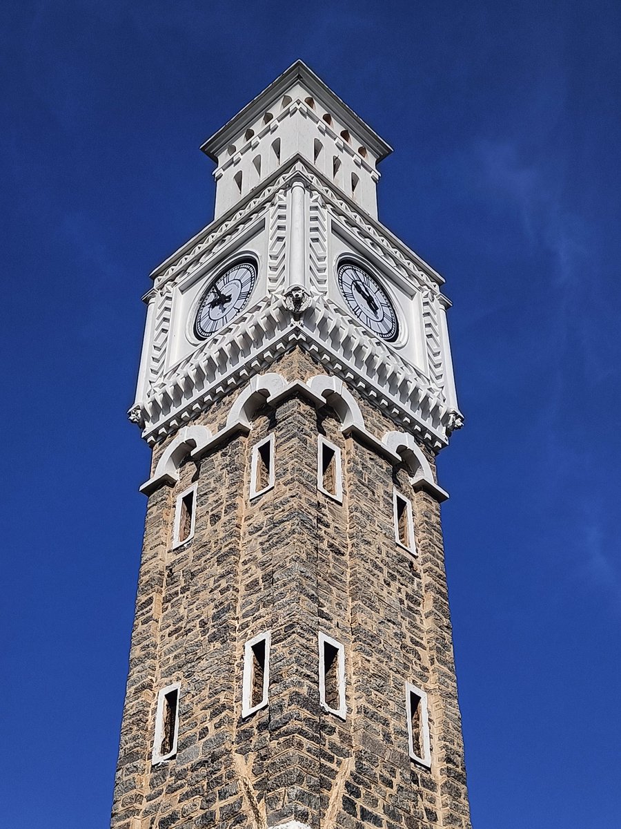mohdrahmanpasha's tweet photo. @DeccanArchive sunday heritage walk at Secunderabad clock tower, Hyderabad.
📸©️ @mohdrahmanpasha
#hyderabad #hyderabadi #hyderabaddiaries #hyderabad_diaries #hyderabadheritage #deccan #deccanchronicle #deccani @GHMCOnline @HiHyderabad @SyedAkbarTOI @serish @KTRTRS https://t.co/WsTCc4CeMF