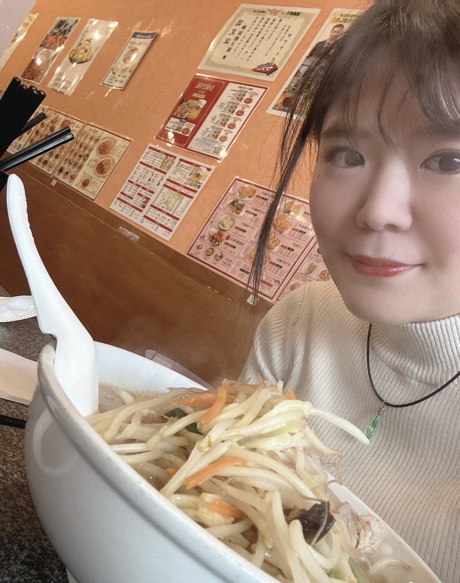 7_miu_7's tweet photo. とってもお久しぶりにTwitterに浮上してみます🫣

今日はリーダーの舞台を観てきました✨（そしてラーメンを食べました。）

久しぶりに会えてすごく嬉しかったです🤭私の知らない優木さんでした、、、。
が、相変わらず美しかったです（＾ω＾） https://t.co/tHaPb5BGJX