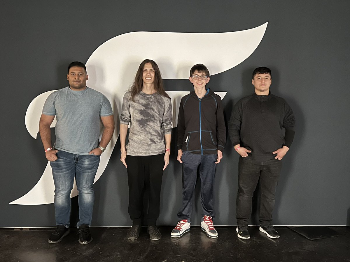 SKnoth's tweet photo. Thanks to @finalmouse for hosting the event. Thanks for the signatures, and photos everyone. @badseedtech @aceu @NachoCustomz @boardzyxd @HeWhoAimed @dsylvm and finalboy+design team. https://t.co/4y4pJgisdh