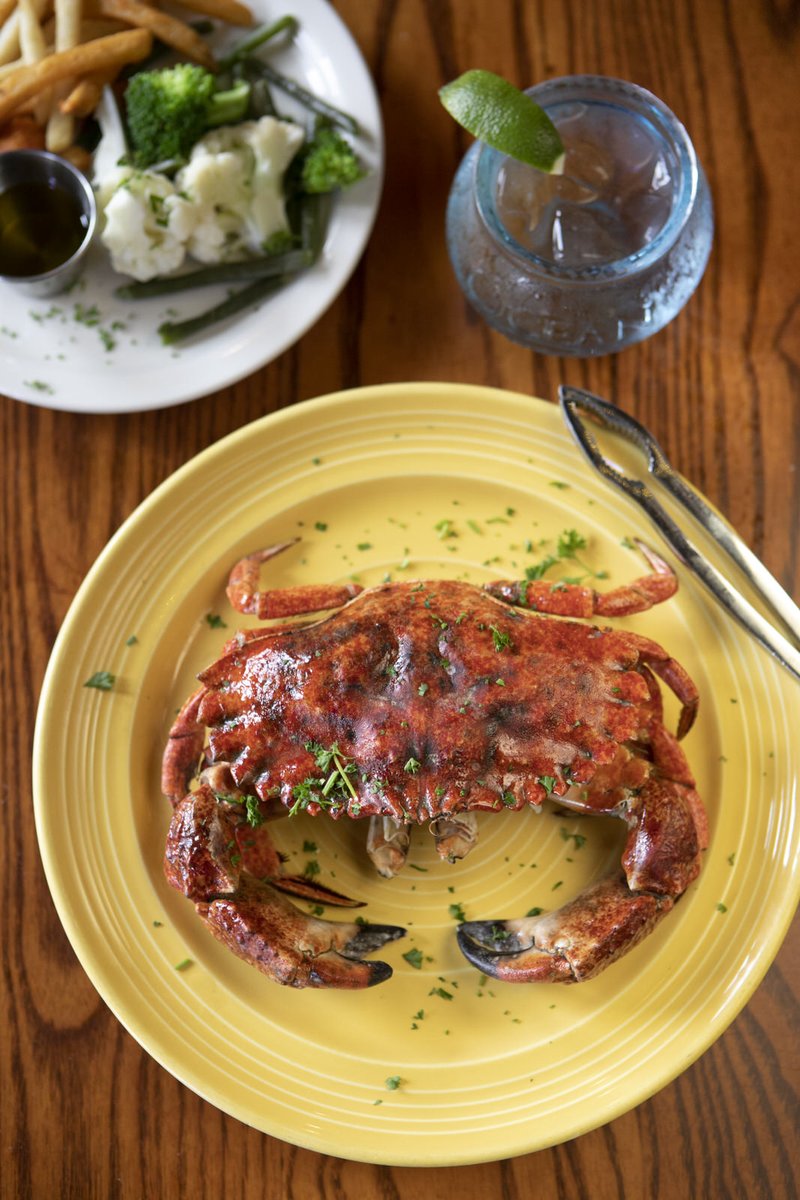 Moby Dick Restaurant tweet media