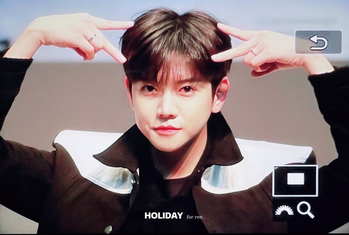 1103holiday's tweet photo. 221218 최밍기 아궁빵 ~~~
#렌 #최민기 #REN #レン #CHOIMINGI #เร็น https://t.co/VwVjwzBvQG