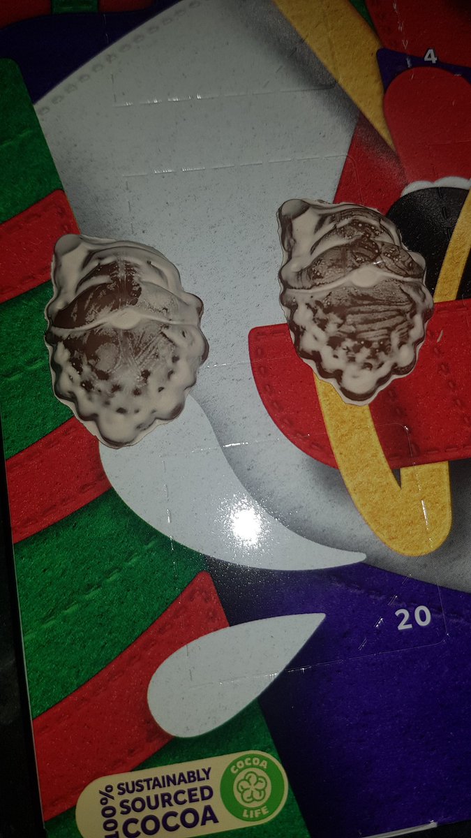 jah65's tweet photo. @CadburyUK so disappointed in these advent calanders gave them too my nephews and nieces they are disgusting https://t.co/NAC4XqmTKc