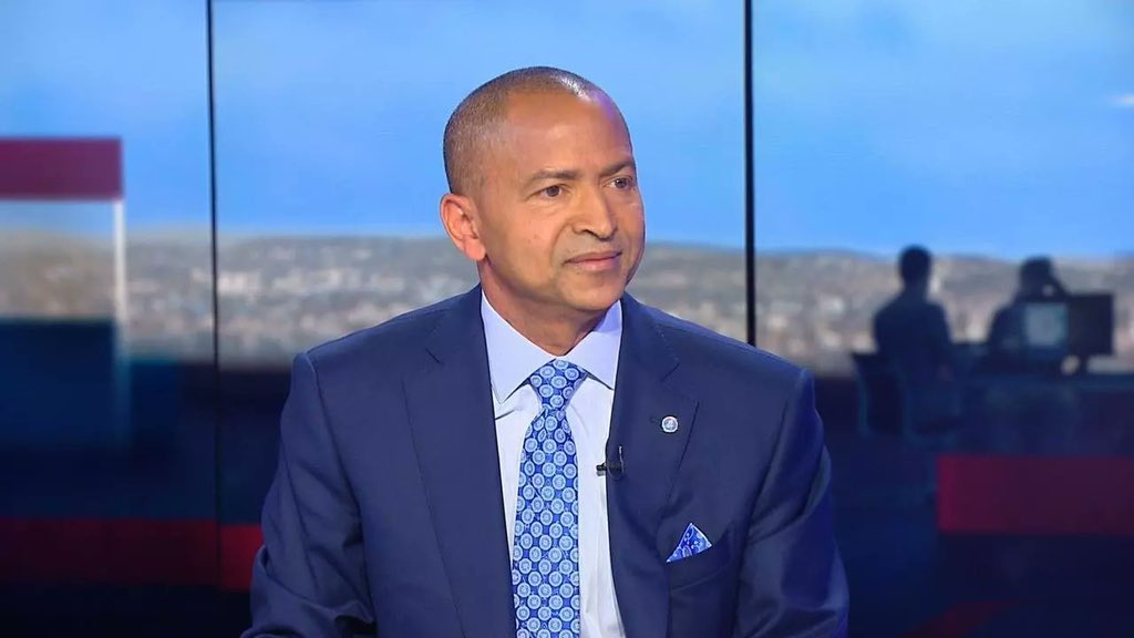 Kilosho03's tweet photo. <Le succès est collectif, jamais individuel. C'est pourquoi , congolais, je vous propose de marcher côte à côte. Main dans la main. Ensemble, je vous propose de bâtir un autre Congo. Le Congo que nous voulons, le Congo que nous méritons.> PN @moise_katumbi ✍️

#RDC @sdk_dp #Congo https://t.co/QPJmuOamvG