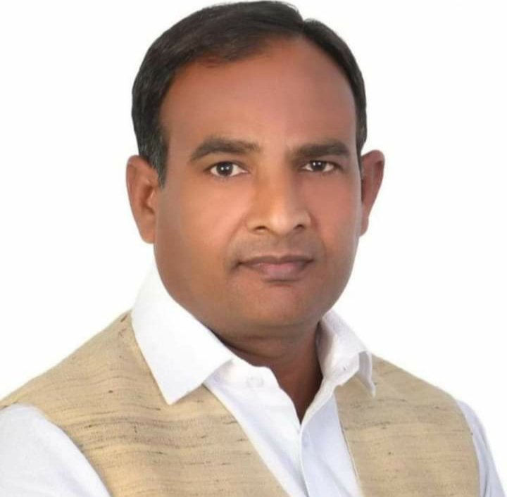 बीएसपी सुप्रीमों सुश्री बहन कुमारी मायावती जी द्वारा माननीय श्री रणधीर बेनीवाल जी को हरियाणा,पंजाब,व चंडीगढ़,में केन्द्रीय स्टेट प्रभारी बनायें जानें पर बहुत बहुत बधाई एवं हार्दिक मंगलकामनायें ! <a href="/bspindia/">Bahujan Samaj Party</a> @JasvirGhari <a href="/udaybhanusingh3/">UDAY BHANU SINGH</a> <a href="/bsp001/">पंकज शुक्ला</a> @DS_Ambedkar_12