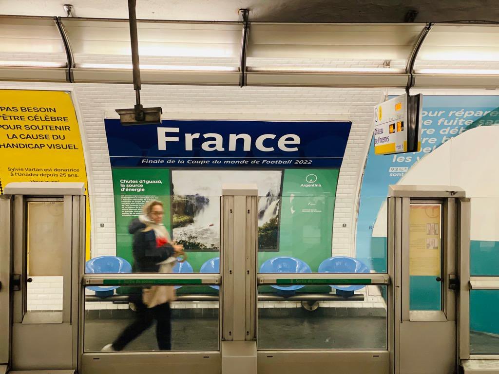 Ce dimanche matin 
Paris 
Station « argentine » 
Rebaptisée <a href="/RATPgroup/">RATP Group</a> 
#FIFAWorldCupQatar2022 #FRAARG