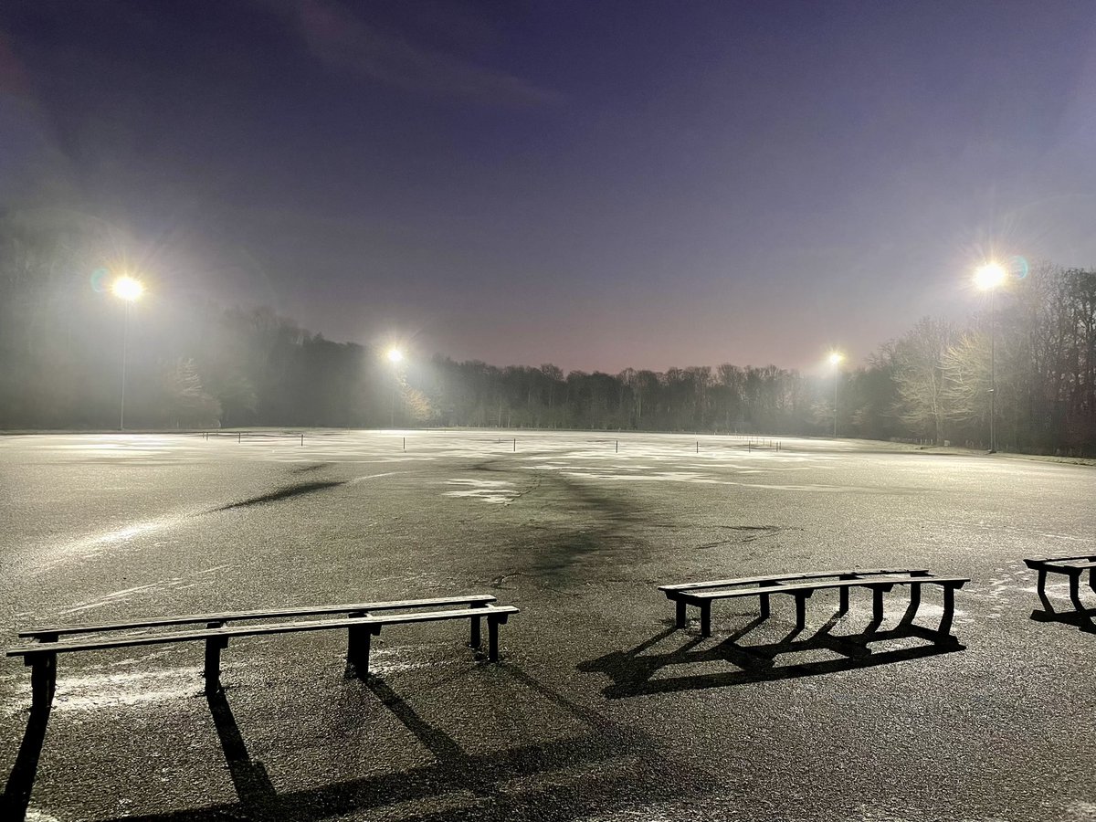 BAT IS UUT!
IJsbaan Nienoord vanaf 08:00 uur alleen voor leden geopend!
Gelet op de weersverwachtingen weten we nog niet hoelang de baan vandaag open kan blijven. Dit is ook afhankelijk van de ijscondities in de loop van de dag. 
Let op: Alleen toegankelijk voor leden! <a href="/rtvnoord/">RTV Noord</a>