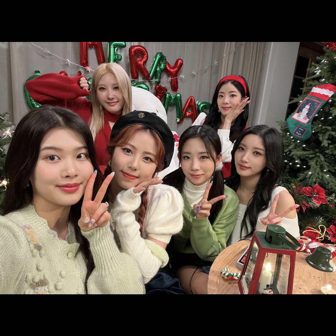 purkipurkiplory's tweet photo. oh boy :')
#PURPLE_KISS #My_My https://t.co/G775wUA26s