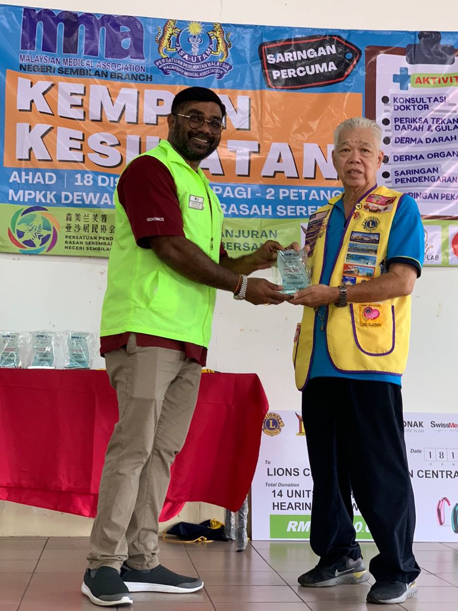 malaysianmedic1's tweet photo. MMA N9 branch in collaboration w Lions Club of Seremban Central, Persatuan Penduduk Rasah Seremban, IMU , Audiolab, Klinik Sri Pulai, Unit Tabung Darah HTAN &amp; Unit Organ Donor organised Health Screening program with more than 150 nearby residence participating. https://t.co/DyU9DKPzDo