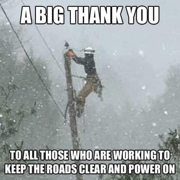 AmericanwomanU1's tweet image. Thank you for all you do to keep us safe and warm. 🙏🏻🇺🇸❤️