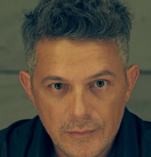  Happy birthday Alejandro Sanz.  Lovely birthday day. 
