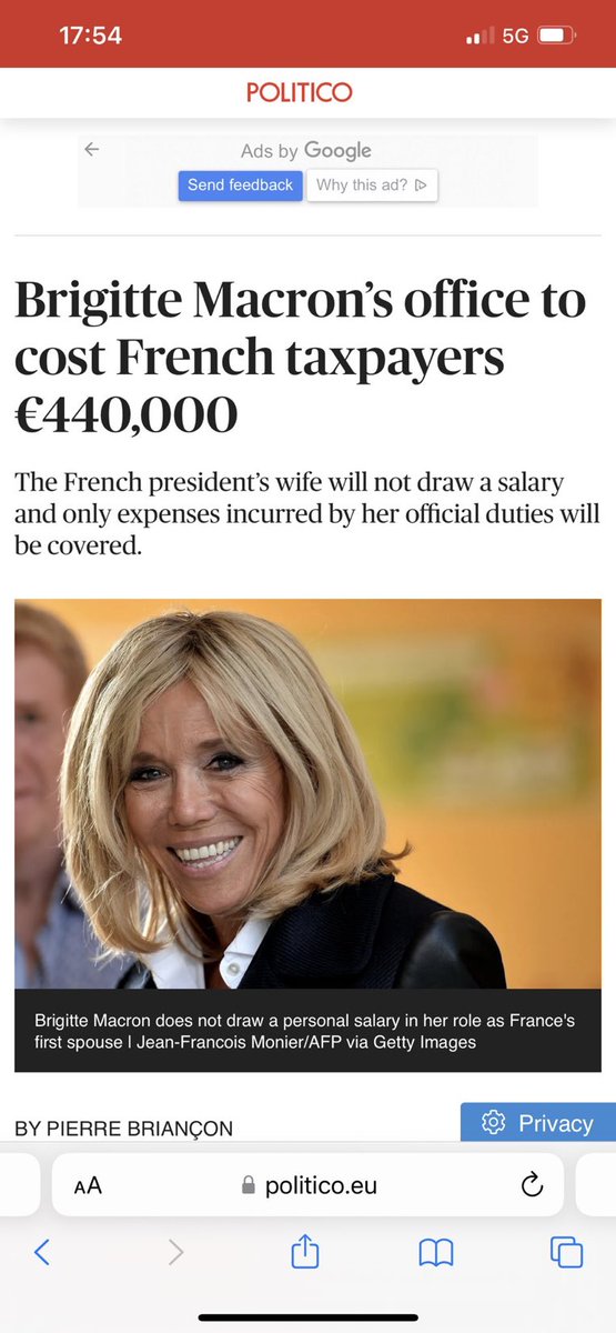 EnModeMacaron's tweet photo. Le budget de Brigitte Macron à l'année avec son « statut » est de 440.000 euros, avec 6 bureaux personnels, 7 collaborateurs et 1 coiffeuse à 5.200 euros par mois…😳 https://t.co/tWNpf0P7ro