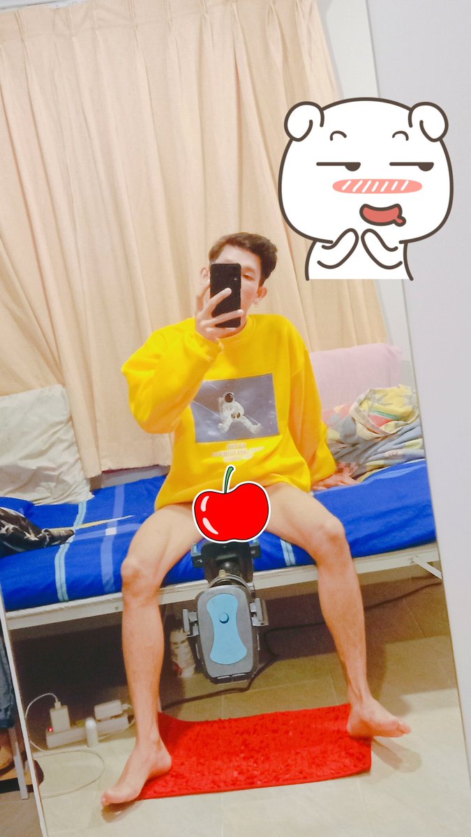 HteinLinAungHt1's tweet photo. ခင်မင်ခွင့်လေးပေးပါဗျ😘😘😘🍎🍎🍎 https://t.co/LRFcWka1Zn