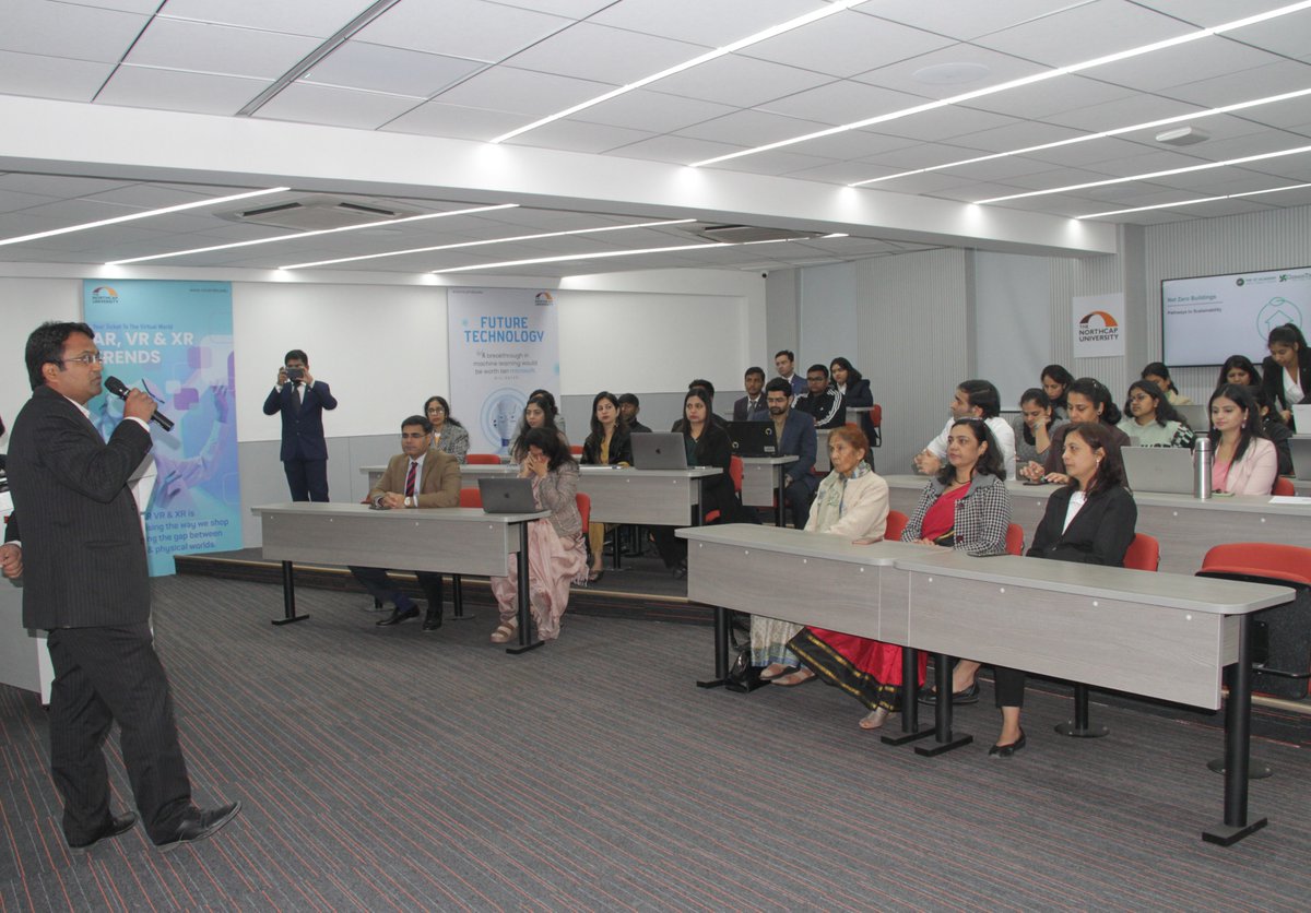 NorthCap_Univ's tweet photo. #TheNorthCapUniversity, in collaboration with the #RoyalSocietyofChemistry, hosted a Research Conclave on 'Exchanging Futuristic Ideas for Innovative Research'. The second and final day of the conclave concluded with a certificate distribution ceremony.
#ResearchConclave https://t.co/ozmqPEvynU