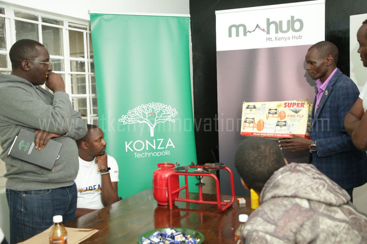 SavioWambugu's tweet photo. Thank you @konzatech for visiting our @MHUBKENYA Center all through the week.
Demonstrating is Massa Energy Innovator Alex Nderitu with an innovative gas that uses Parafine that is sootless, efficient and economical. 

Innovating Grassroots Up. 
#InnovationRedefined
@mtkenyaweek https://t.co/TpX8sK0vRs