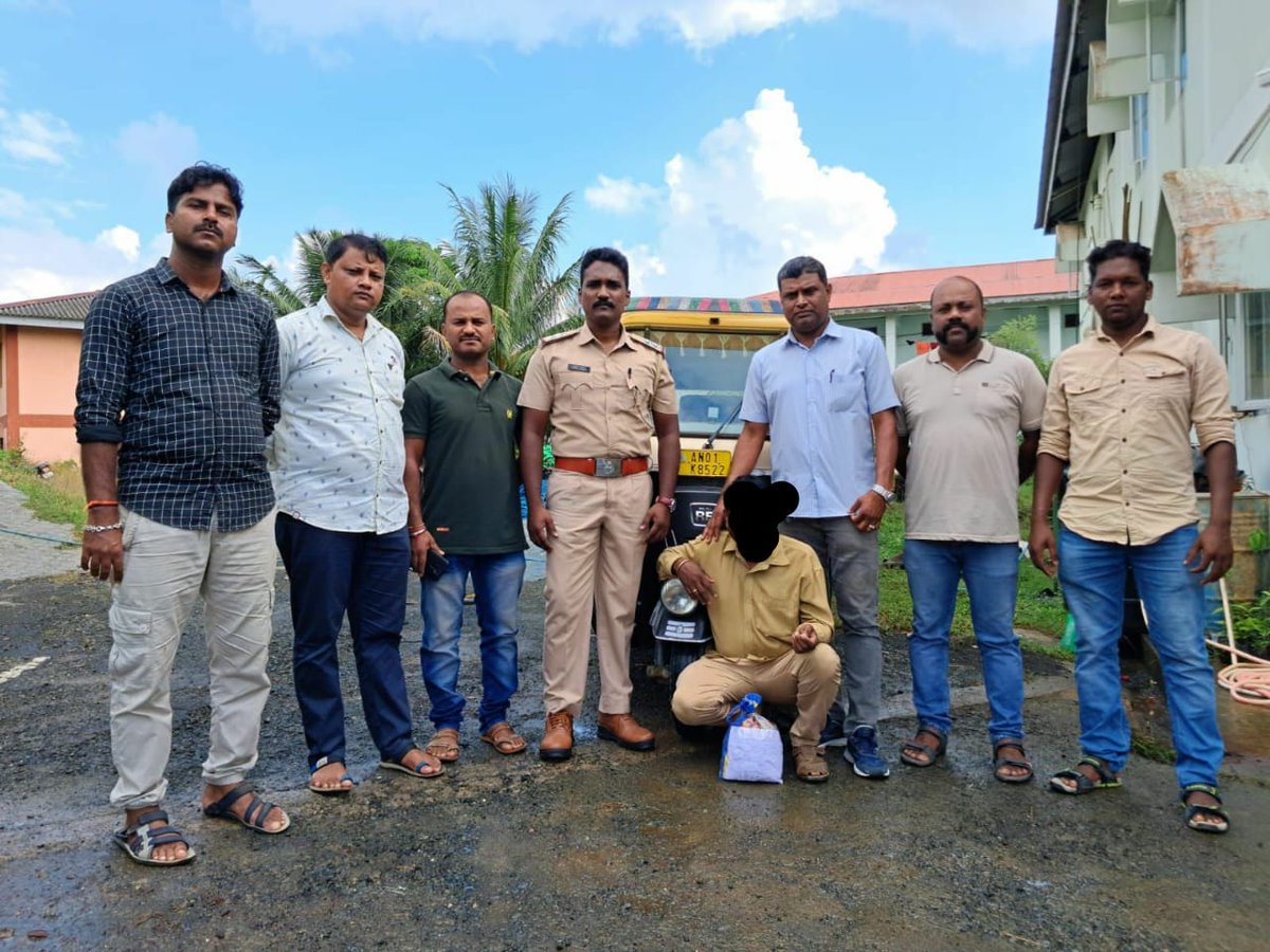 SP North & Middle Andaman (@sp_nmandaman) on Twitter photo #warondrugs
An auto driver, resident of Madhupur was caught red handed with 1.068 kgs of illicit ganja near Subhashgram bridge by team of PS Diglipur.
A case registered under NDPS Act and accused arrested.
#drugfreeandamans
<a href="/DGPANIslands/">DGP A&N Islands</a>
<a href="/MediaRN_ANI/">Lt. Governor's Secretariat-Media Cell, A&N Islands</a> #warondrugs
An auto driver, resident of Madhupur was caught red handed with 1.068 kgs of illicit ganja near Subhashgram bridge by team of PS Diglipur.
A case registered under NDPS Act and accused arrested.
#drugfreeandamans
<a href="/DGPANIslands/">DGP A&N Islands</a>
<a href="/MediaRN_ANI/">Lt. Governor's Secretariat-Media Cell, A&N Islands</a>