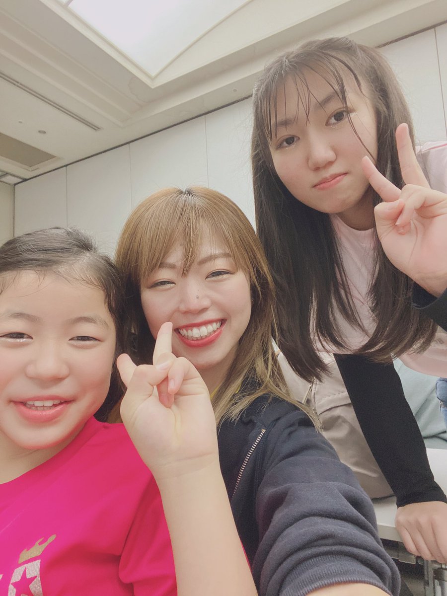 REINAcoco1125's tweet photo. 今日は年に1度の
磯子JUMPクラスの発表会でした‼️✨
みんな本番に強くてめっちゃ良い顔して踊ってたな〜☺️💓
今年もみんなの成長をヒシヒシと感じるステージでした😌❤️‍🔥
ありがとうございました‼️

#磯子JUMP
#発達障害 
#enjoydance https://t.co/YXfTW2iAXT