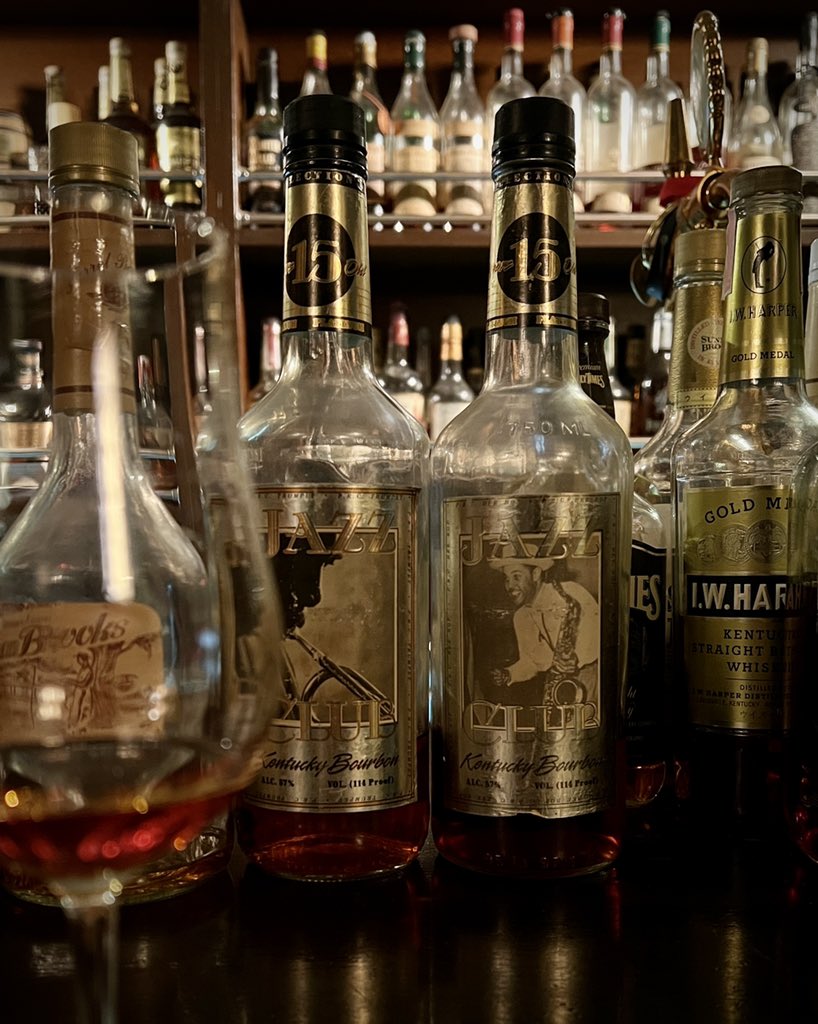 横浜での一夜 ジョシュアブルックス15年、16年 ジャズクラブ15年飲み