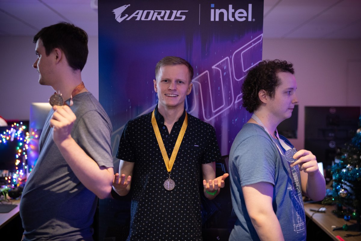 A massive congrats to <a href="/Probe_SC2/">Sean Kempen</a> taking 1st🥇@Azure_SC2 taking 2nd🥈and <a href="/DIVINEPezz/">Pezz</a> taking 3rd🥉at AusCraft x <a href="/BrisVegasLAN/">BrisVegasLAN</a> Summer Edition! 🔥
